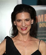 Perrey Reeves